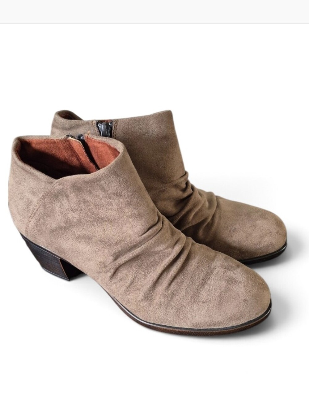 b.o.c. by Born Slouchy Taupe Suede Booties - Size 10.5 Women